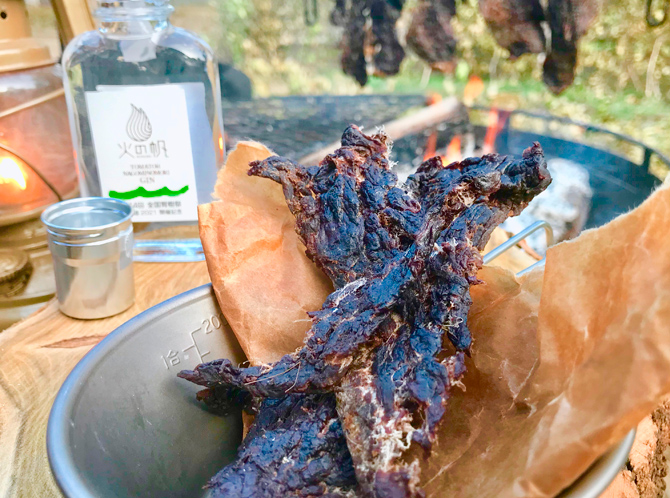 冬キャンプに！焚き火で焼きりんごを作ろうくらシェア