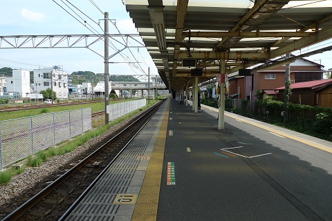 神奈川中央交通西 二宮駅: 乗り物彼方此方 のりものあちこち
