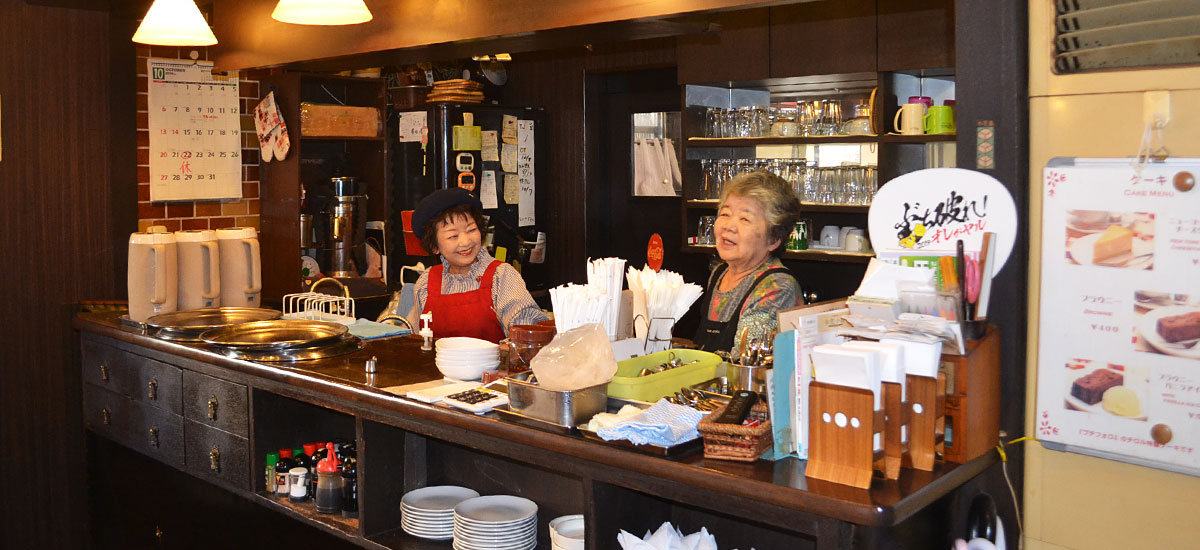 喫茶チロル 二条城 喫茶店- Retty レッティ