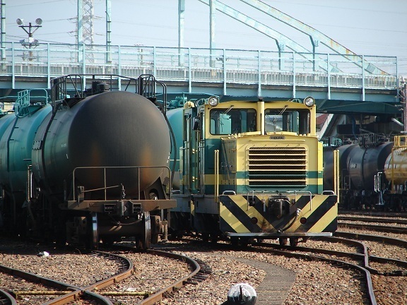 関西線貨物支線・塩浜駅－さいきの駅舎訪問