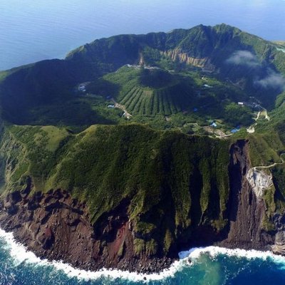 トリスタンダクーニャ島イギリス領の孤島-行き方や観光情報まで世界雑学ノート