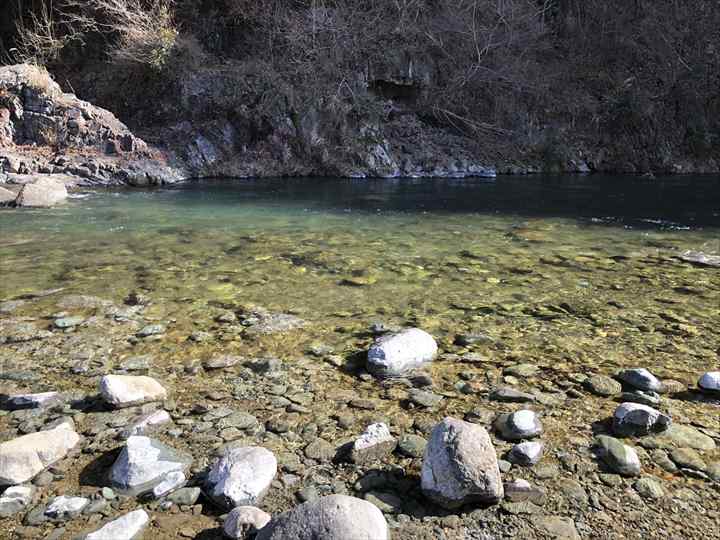 はしゃぎすぎ注意！厚木近くの中津川で川遊び＆日帰りバーベキュー！はじめてキャンプ