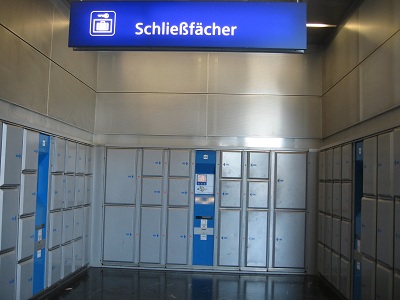 Bruxelles Central駅の手荷物預かり所 - 格安で安全な24時間・年中無休の手荷物預かり所