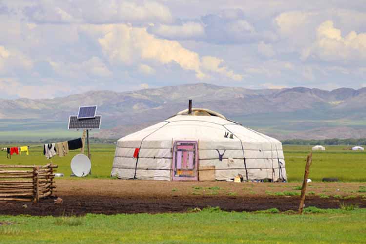 モンゴルゲルに宿泊しよう！遊牧民の暮らしを体験できるゲルの様子と基礎知識