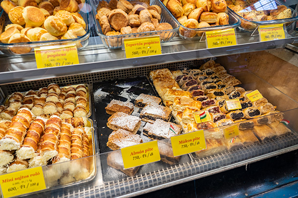 ハンガリー生活 ハンガリーで買うおすすめのお土産kaokage Blog