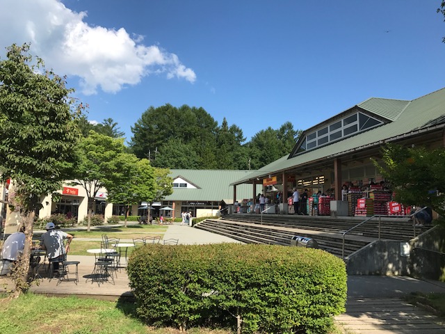 八ヶ岳エリアの人気パン屋さんが集合！ 八ヶ岳リゾートアウトレットで「CAFESTA」 –