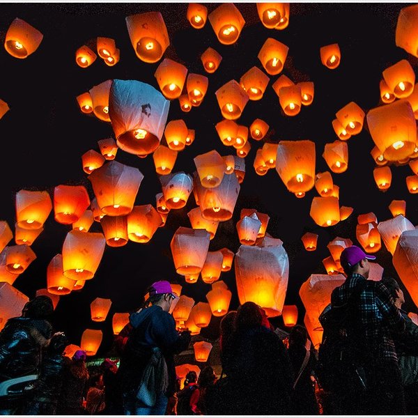 ランタン祭り』で幻想的な世界へトリップ！日本＆海外のオススメのお祭り♪キナリノ