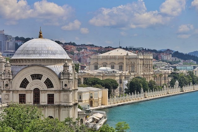 イスタンブールドルマバフチェ宮殿とボートツアーGetYourGuide