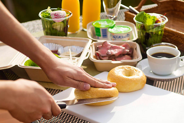 ☀️☀️ GRAXの朝食🍴 日差しと共に起きて、 最高に美味しい朝食をぜひ！ベーコンエッグマフィンミネストローネサラダデザートジュース