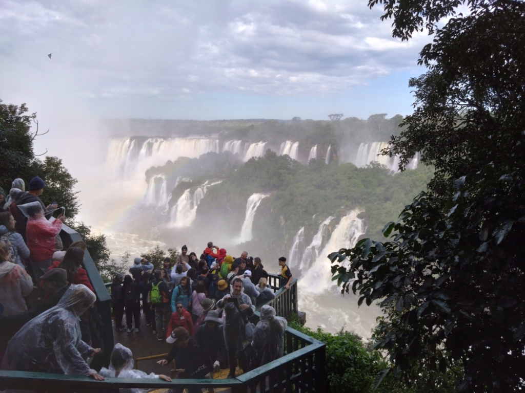 イグアスの滝まとめ 行き方・ベストシーズンライトラ