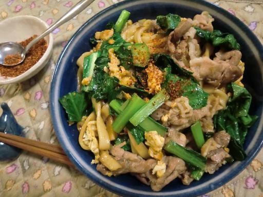 パッシーユ 細麺タイの米麺醤油炒めです。 何種類もの醤油で炒めるので味が深く、醤油炒めなので日本人にも抵抗なく食べられるタイ料理です。美味しいですよ〜！マルクチ福井タイ料理福井グルメ福井ディナー福井グルメスタグラム福井越前市グルメ鯖江