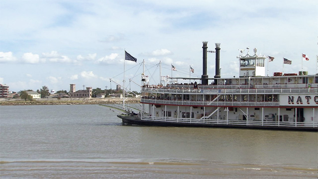 アメリカ紀行 やって来ました南部ルイジアナ 名物ミシシッピ川下り体験使えるリンガル.com