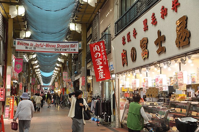 東京舞台さんぽ 「万引き家族」 気持ち通い合う日常の場、三ノ輪：東京新聞デジタル