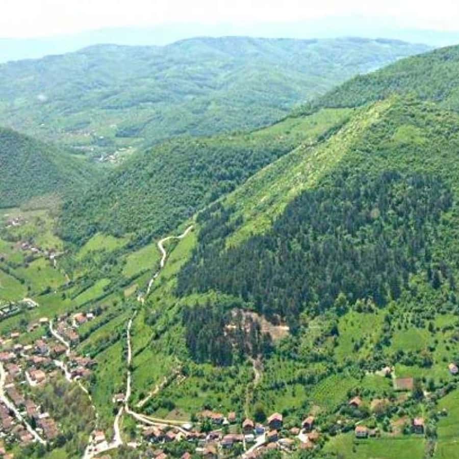 ボスニアの古代太陽のピラミッド ツアー 2025 -