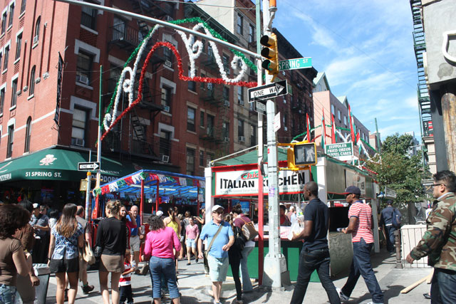 LITTLE ITALYリトル イタリーイタリアンの店舗スタッフの募集詳細
