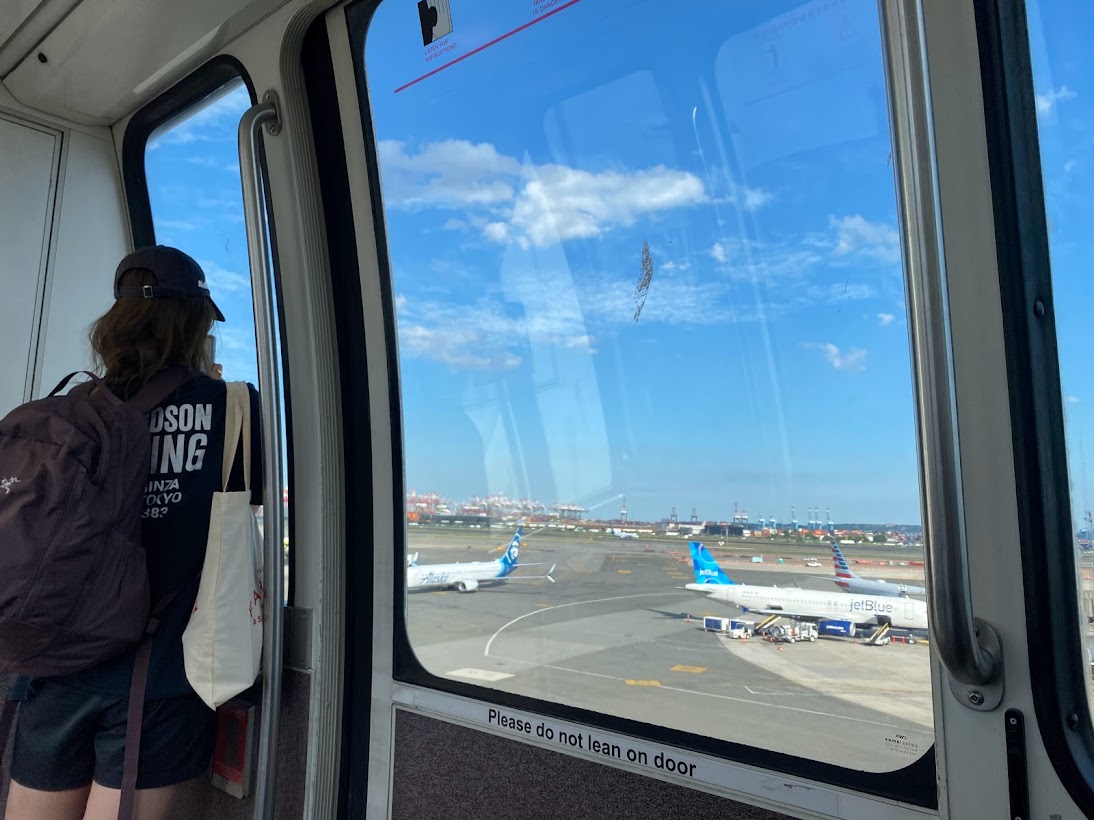 2,273 ニューアーク・リバティー国際空港 Stock Photos, High-Res