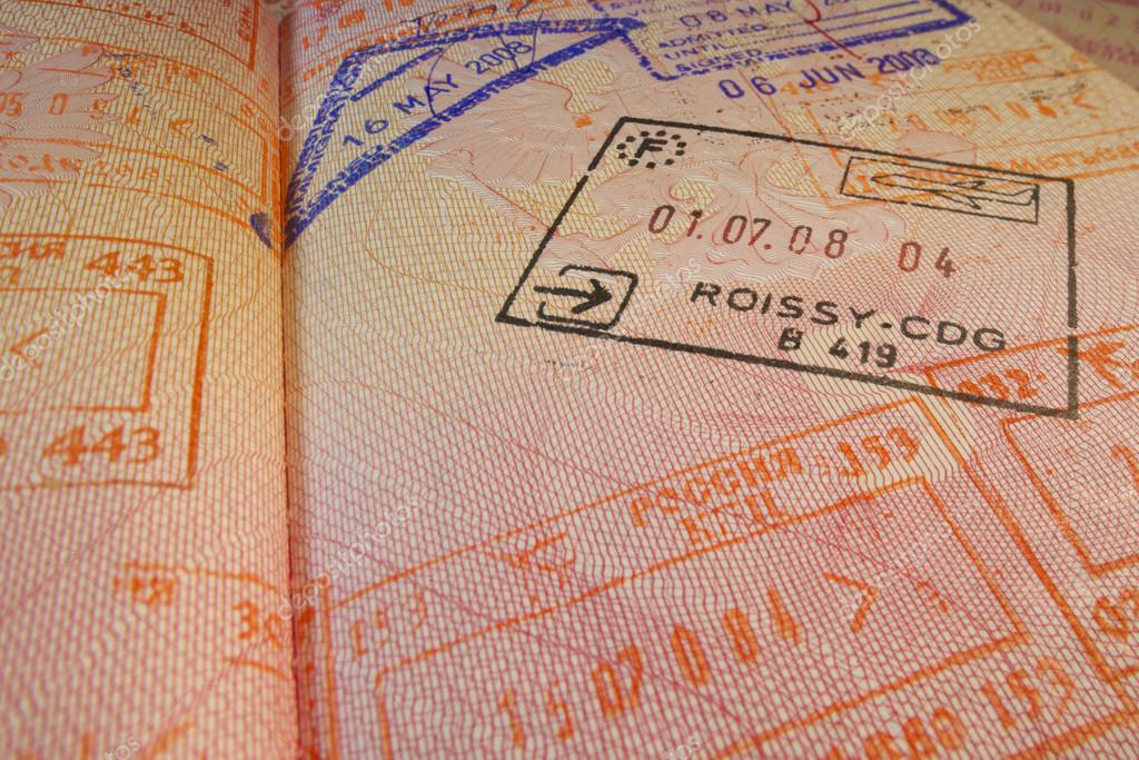 パスポートに押される世界の入国・出国スタンプをご紹介！EU、アジア、中東など