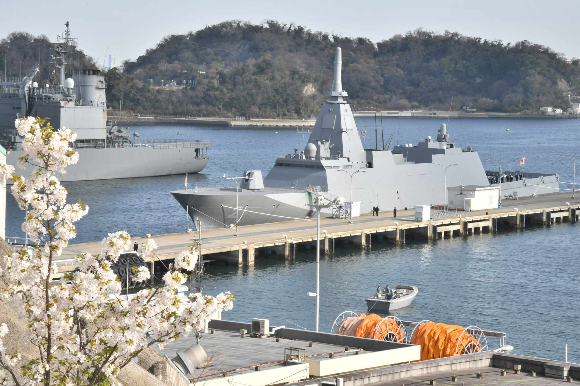 □□ 1 350 海上自衛隊 護衛艦