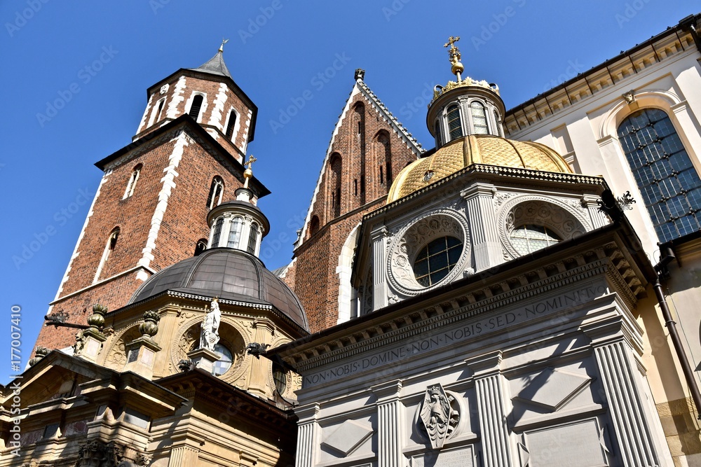 おばけに注意！ポーランドのユニークな標識海外旅行の情報満載！Risvel リスヴェル・リスベル