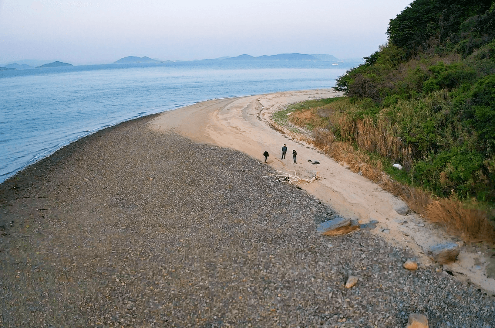 太古の地球が生んだ絶景ビーチに感激 遊んで学んで自然の両側面知るワンデイキャンプ - Yahoo!