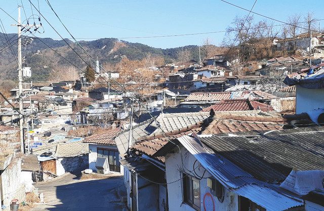 無料の給食所」には行列 韓国社会で広がる『高齢者の貧困』 ソウルの