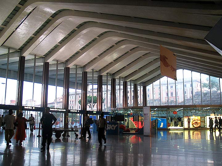 ローマ ・ テルミニ駅