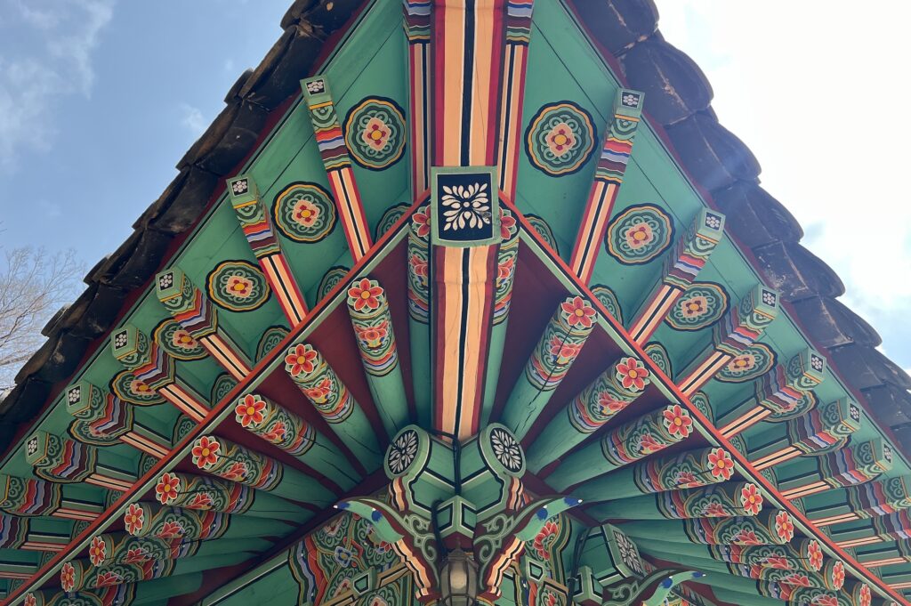 タイ観光でかかせないお寺巡り！在住者が教えるマナーと注意点 - TRAVEL PLUS