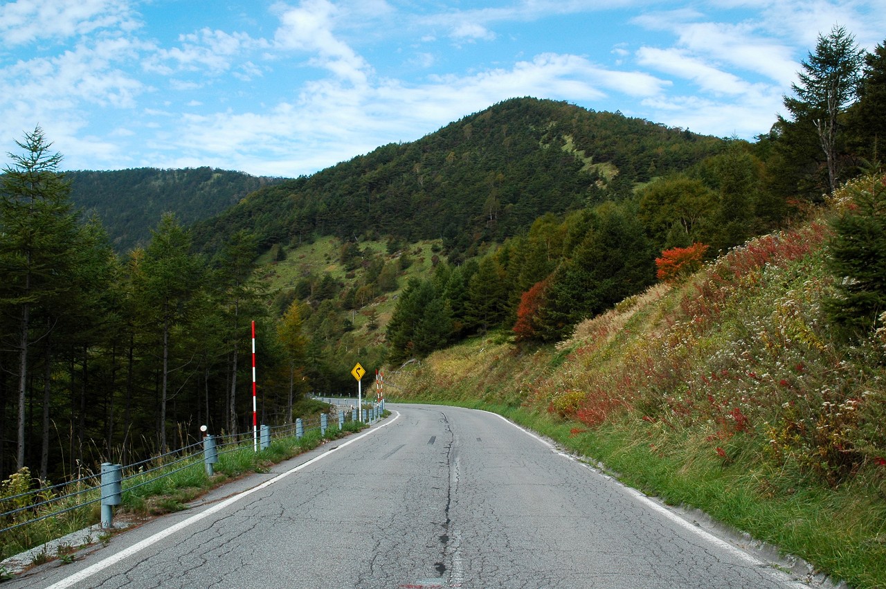 浅間山麓を走るチェリーパークラインSACの部屋