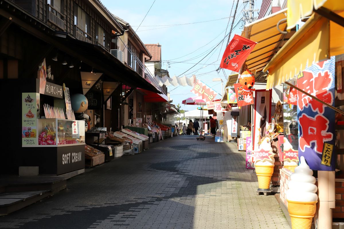 東尋坊商店街 の写真・イラスト素材