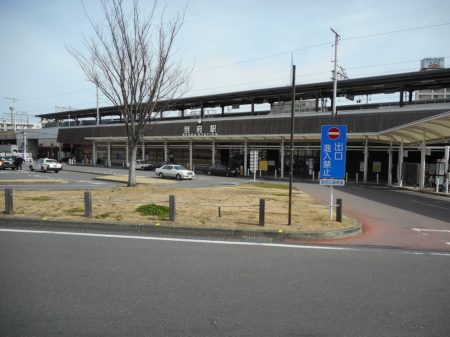 別府駅の高架下商店街「べっぷ駅市場」、全面改修でにぎわい復活へ - 日本経済新聞