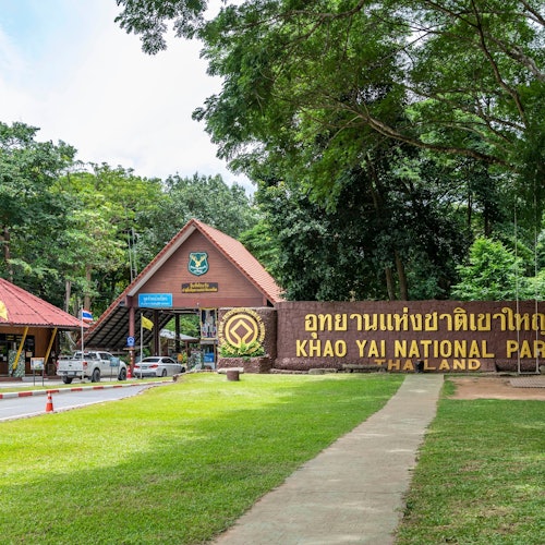 カオヤイ国立公園個人旅行ガイド 2025年 ：おすすめの周辺アクティビティ、人気観光スポット、旅程の計画、宿泊施設、グルメ、交通機関、天気など、旅行に必要な情報が満載