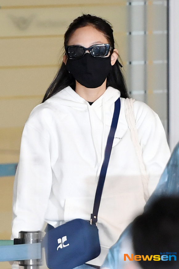 ジェニー 空港ファッションTikTok