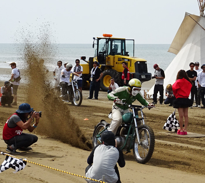 BLEEKERSレース Archive