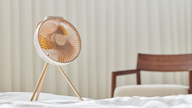 快適すぎる〜！」暑いテント内から解放されるマル秘アイテム８選 - CRAZYCAMP