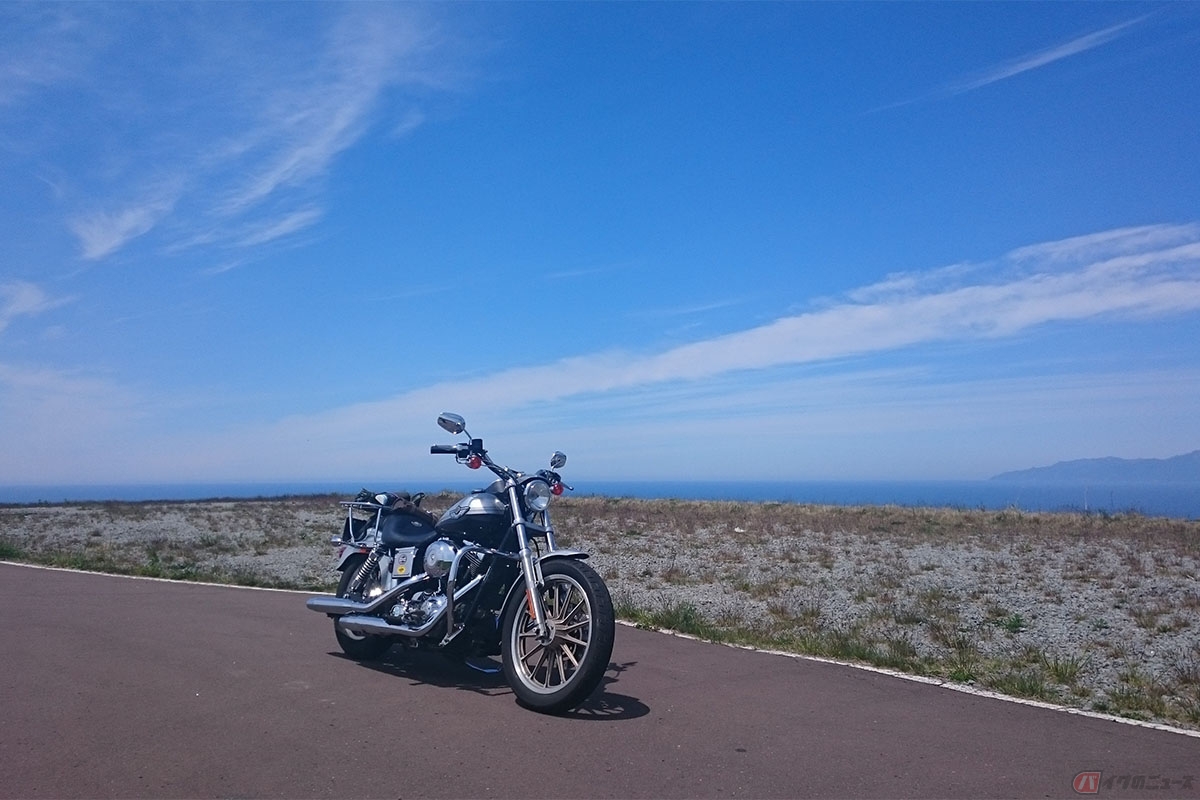 昨日 海沿いを走ったので洗車Let's get