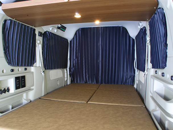 新作の軽キャンピングカー！4人乗りなのに1分で車中泊仕様に！ ？キャンパー厚木から『Chippy』 チッピー 登場！DRIMOキャンピングカ