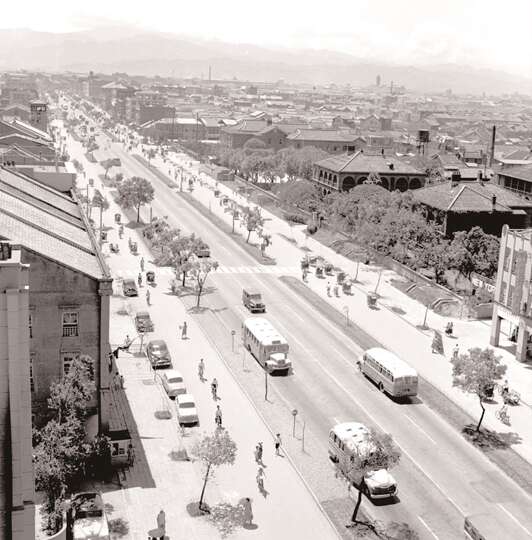 45選 台湾 おすすめの観光スポット！千と千尋の神隠しのモデルとなった九份から伝統料理が楽しめる夜市まで