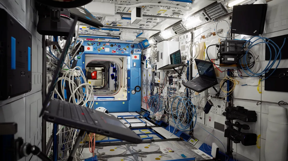 国際宇宙ステーション25周年：2000年10月31日、地球外に人類が継続的に滞在する時代