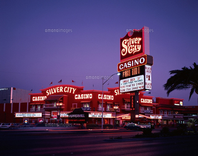 ニューヨークの街並み、アメリカのレトロな様式化された写真。の写真素材・画像素材 Image 176418055