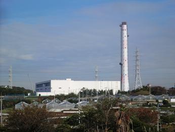 工場 赤白煙突 白い煙のイラスト素材152420665 毎月1点無料