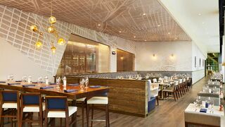 United Club Denver airport