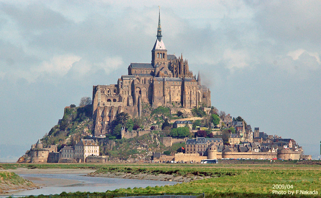 モン・サン・ミシェル もんさんみしぇる とは？ 意味や使い方