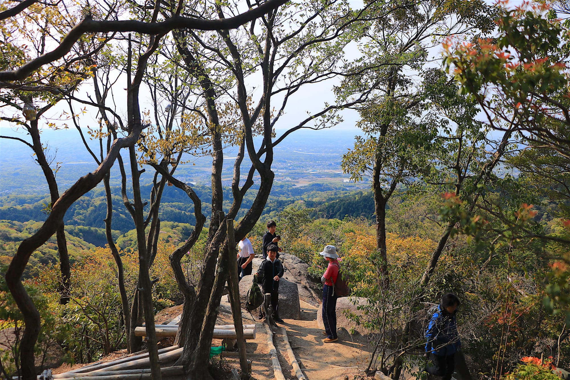 関西ナイトハイキング」の表紙を求めてLet's山夜景！TabiKen -旅とビルと建築と