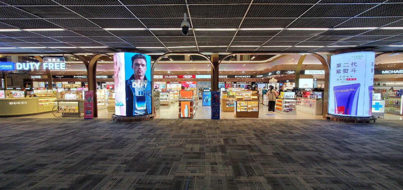 タイの空港 足切断事故の動く歩道、1996年設置で前日は問題なしタイランドハイパーリンクス：Thai Hyper