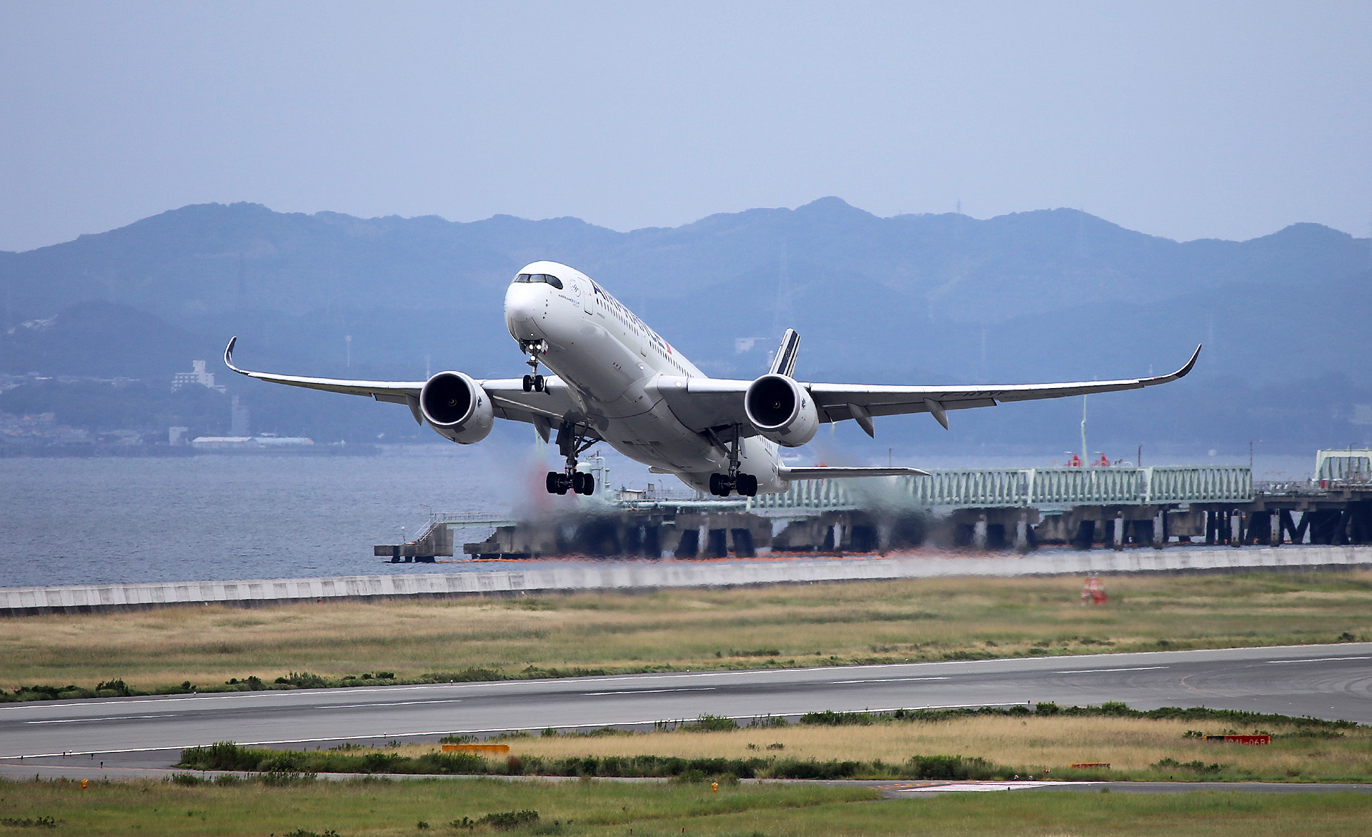 パリの空港の使い分け方、シャルル・ド・ゴール空港とオルリー空港地球の歩き方