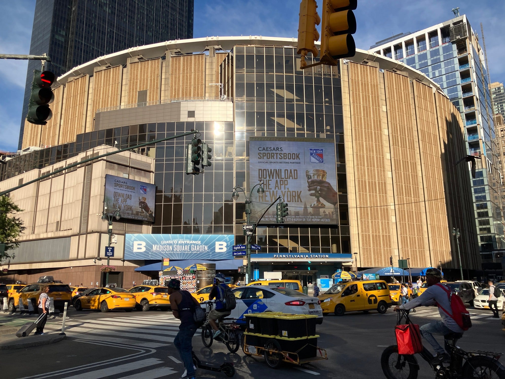 マディソン・スクエア・ガーデン - アメリカンスポーツ観戦ツアーズ