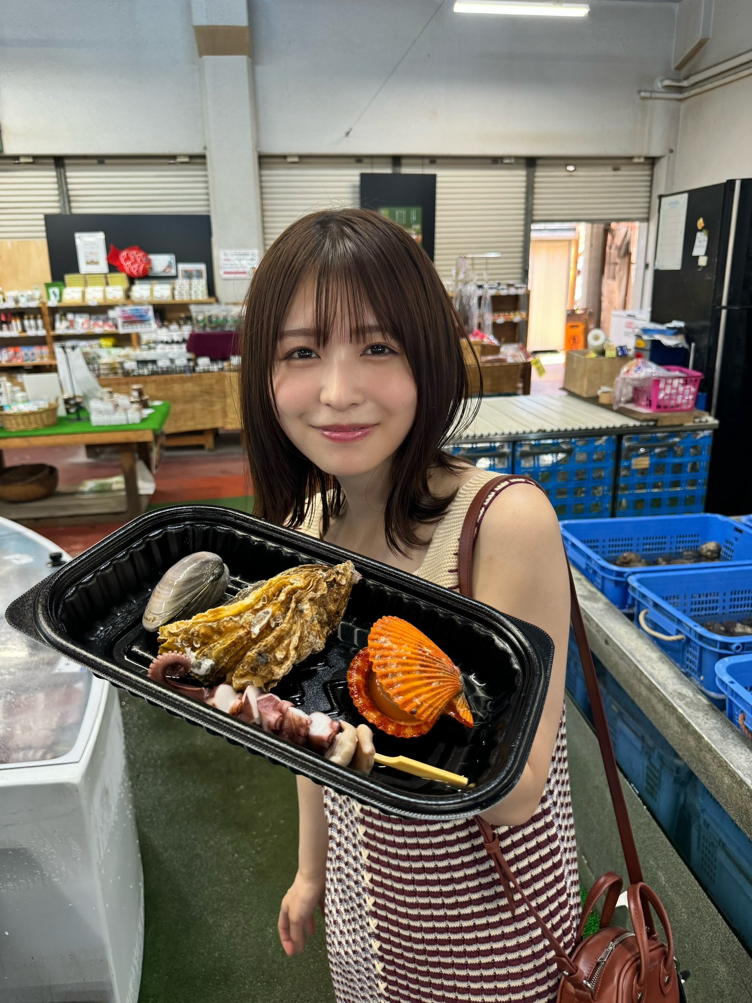 長濱ねる旅サラダスタジオ衣装TikTok