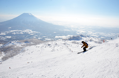 ニセコで拠点となるスキー場を決めるレッツゴースノーボード