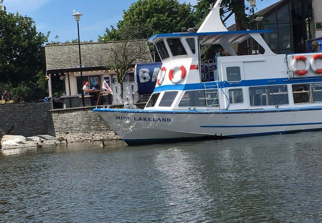 イギリス縦断の旅 ④ 湖水地方のウィンダミア湖で船旅: ギャラリー静河