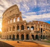 コロッセオ入場 古代ローマ午前ウォーキングツアーイタリア旅行専門店トゥッタ・イタリア